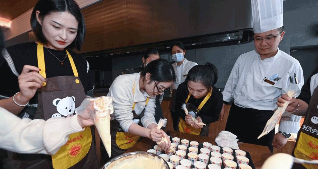 多彩活動迎接“三八”國際婦女節(jié)