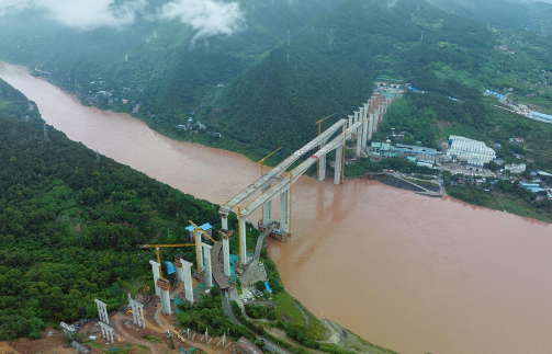 觀音峽嘉陵江特大橋主橋主體結(jié)構(gòu)完成