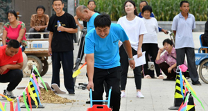 農(nóng)民趣味運(yùn)動會慶豐收