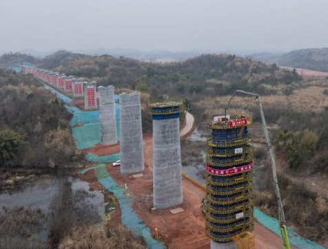 成渝中線高鐵建設(shè)有序推進