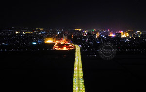 春日鹽湖夜景