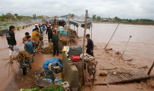 巴基斯坦暴雨引發(fā)災害致39人死亡